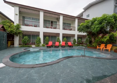 Deluxe Plus room with private balcony (1)