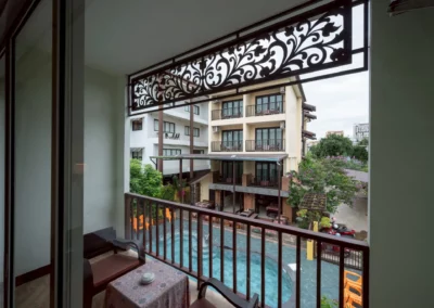 Deluxe Plus room with private balcony (8)
